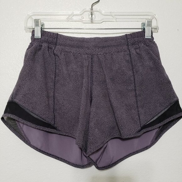 Lululemon Hotty Hot Short - Picture 6 of 10